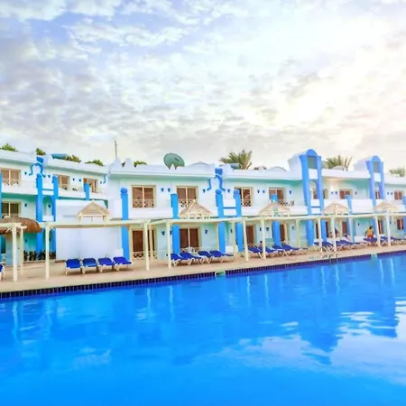 Minaland Beach Resort & Aquapark