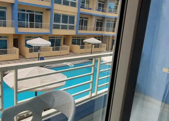 Minaland & Aquapark Aparthotel 4*