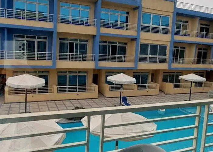 Minaland & Aquapark Aparthotel 4*